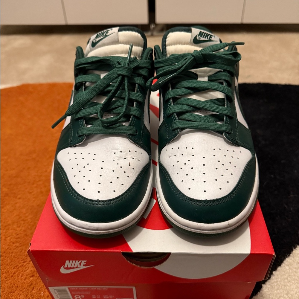 Nike Dunk Vintage Green and White Sneakers